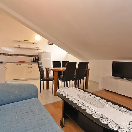 Apartment Surida 806 Pula
