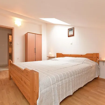 Apartment Surida 806