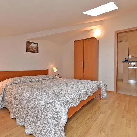 Apartment Surida 806 Pula