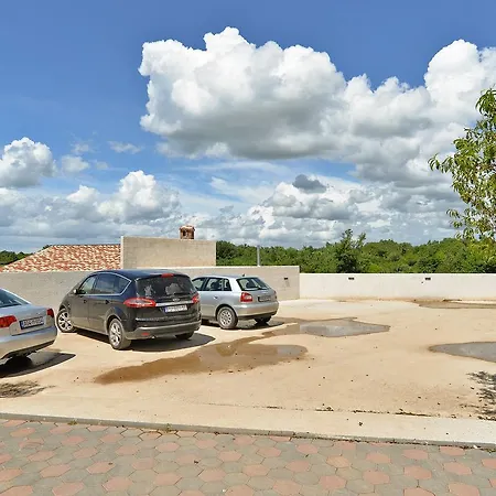 Surida 806 Pula