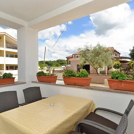 Apartment Surida 806 Pula